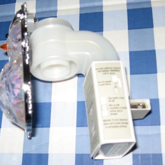 BBW White Barn Wallflowers Crystal Snowman Fragrance Nightlight Plug NEW - Picture 6 of 6